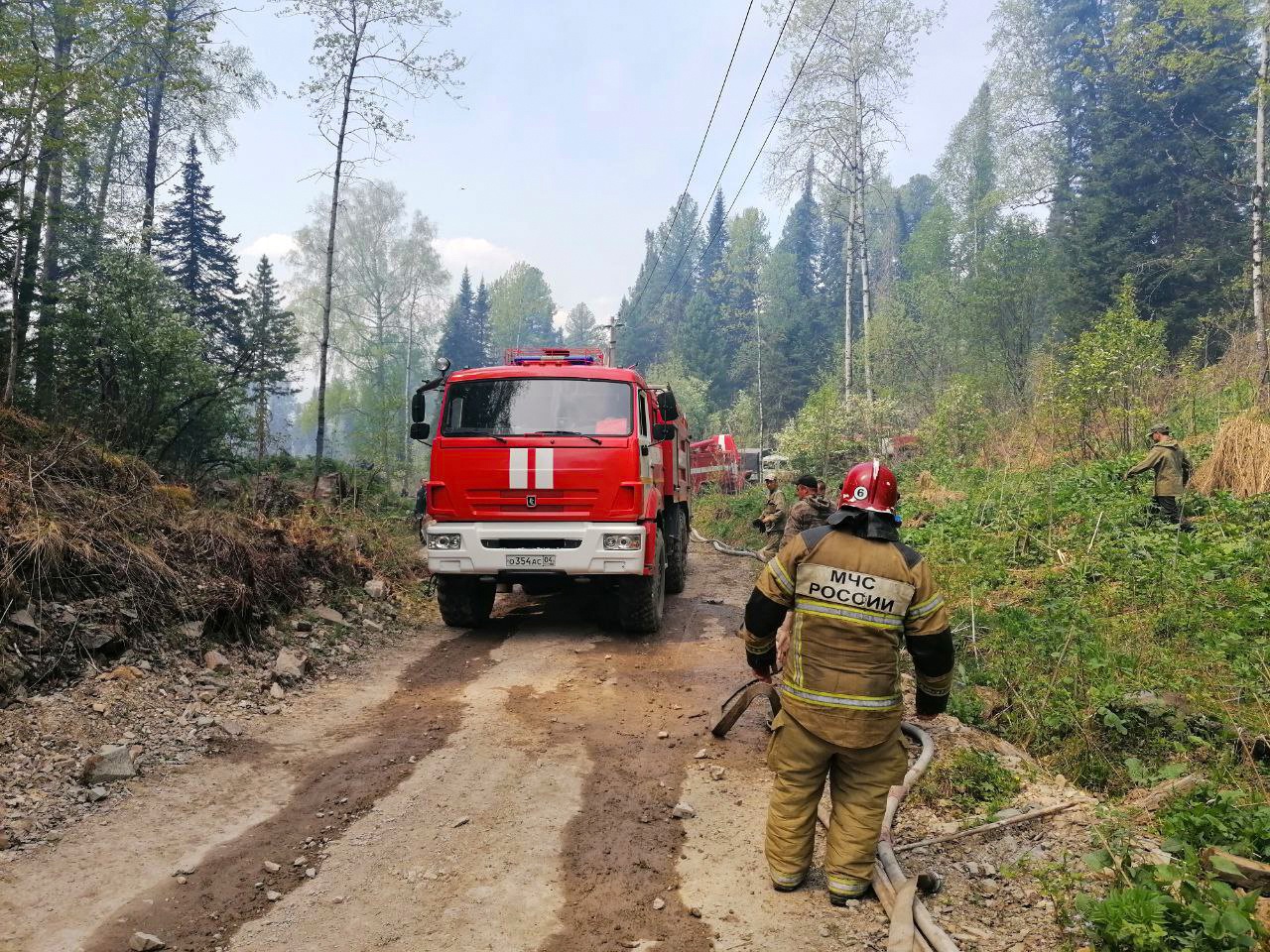 Пожар в озерах. Лесные пожары в Республике Алтай. Пожар в Горном Алтае. Лесные пожары на Дальнем востоке. Лесной пожар в Горном Алтае.